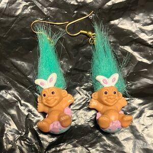{like new} Vintage Troll Doll Easter Earrings